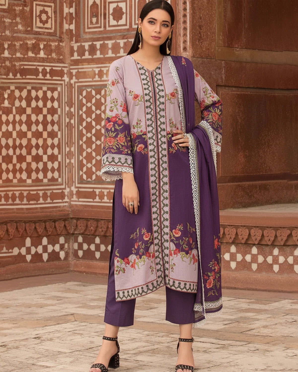 ZARQASH STITCHED | UNSTITCHED